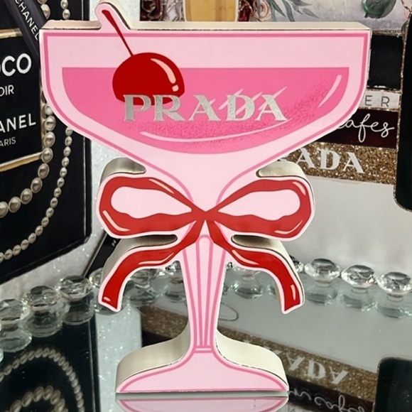 Other - Cute Wooden Martini Display